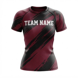 Camiseta Deportiva de Compresión para Mujer, Azul y Negra, Sublimada, Manga Corta, Secado Rápido, con Logotipo Frontal y Diseño Personalizado - Product Image 4