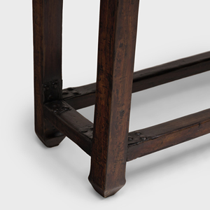 Banc en bois de style chinois antique, inspiré du style Ming, brun foncé, recouvert de fer, pour couloir long, mobilier de siège. - Product Image 4