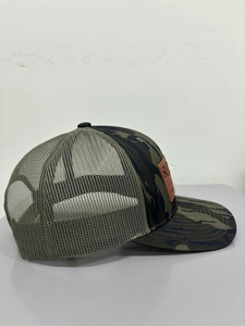 Gorras Trucker Personalizadas con Parche de Cuero en Relieve, Gorras Trucker Ajustables Precurvadas con Impresión Personalizada de Alta Calidad en Vietnam - Product Image 4