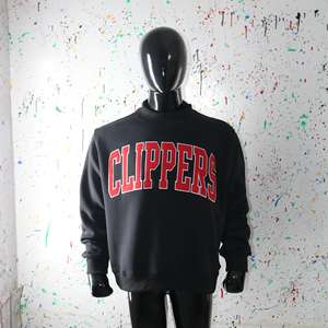 Sudadera CLIPPERS Negra con Cuello Alto, 100% Roja, Apliques Bordados, Cuello Ancho, CLUSH SPORTS - Product Image 5