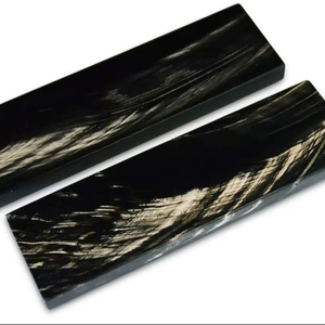 Plaques de corne de buffle noire polie pour poignées de couteaux, dalles de corne naturelle pour la fabrication de couteaux - Product Image 1