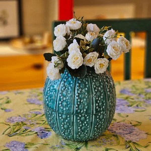 Florero de Hierro Hecho a Mano de Lujo para Decoración de Mesa, Florero de Metal Minimalista para Decoración de Mesa de Sala de Estar Moderna - Product Image 3