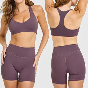 Conjunto de yoga perfecto para mujer, 3 piezas, de secado rápido, con sujetador deportivo, chaqueta y pantalones cortos, conjunto deportivo de cintura alta para mujer, para fitness al aire libre y gimnasio. - Product Image 5