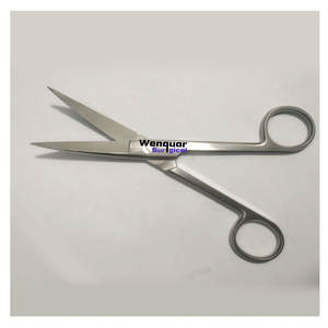 Tijeras Quirúrgicas Profesionales Afiladas/Amoladas de 5½ Pulgadas con Cabeza Angulada, Instrumento de Precisión - Product Image 1