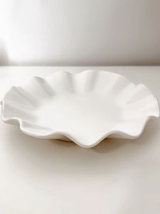 White Modern Irregular <b>Porcelain</b> Ceramic Serving <b>Plate</b> with Scalloped Edge 10.5 Inches for Party Use in Restaurant and Home - Product Image 1