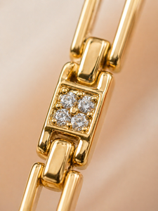 Pulsera Clásica de Eslabones Chapada en Oro de 18K con Diamantes de Corte Brillante y Perlas de Imitación, Joyería Unisex para Bodas - Product Image 4