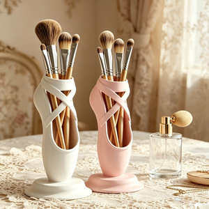 Soporte para Brochas de Maquillaje con Diseño de Bailarina Abstracta Impreso en 3D, Organizador de Cosméticos de Arte Moderno, Portalápices Decorativo, Almacenamiento para Escritorio de Vanidad, China - Product Image 1