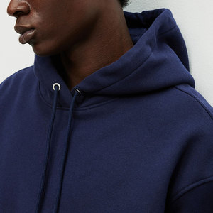 Sweat à capuche épais et chaud pour homme, style décontracté et tendance, couleur unie, idéal pour le quotidien - Product Image 4