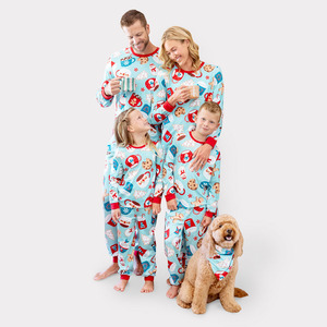 Ensemble de survêtements de Noël personnalisés pour la famille, tenue assortie pour les fêtes avec tissu confortable et motif imprimé festif pour les réunions de famille - Product Image 1