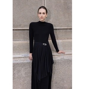 Vestidos de Verano Tejidos Midi con Cuello Alto, Manga Regular, Minimalistas, con Rayas Simples, Cintura Holgada, Transpirables y con Logotipo Frontal - Product Image 1