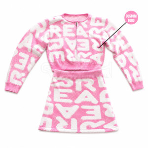 Ensemble deux pièces en tricot rose Cosh International Sisterhood Sorority avec haut zippé imprimé lettres et mini-jupe pour femme, décontracté - Product Image 1