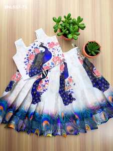 Tenues de festival, nouvelles variétés, design moderne, soie chinon avec motifs imprimés, chaniya choli pour enfants, mode féminine à prix de gros - Product Image 2