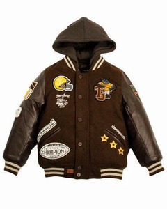 Veste de baseball varsity personnalisée brodée de haute qualité pour hommes, avec logo sur le devant, style streetwear, en polaire pour l'hiver - Product Image 5