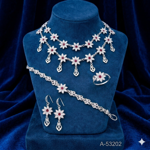 ชุดสร้อยคอและกำไลข้อมือเจ้าสาวสำหรับผู้หญิงจาก MOLL JEWELLERS ประดับด้วยเพทายสังเคราะห์ ชุบทอง 24K พร้อมกล่องบรรจุภัณฑ์ รุ่นทันสมัย A-53206 ขายส่ง - Product Image 5