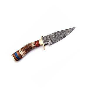 Cuchillo de Caza de Acero de Damasco con Mango de Madera de Espiga Completa, Cuchillo Utilitario Hecho a Mano para Supervivencia al Aire Libre, Camping y Bushcraft - Product Image 1