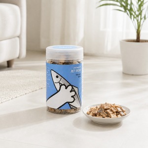 Friandise premium pour chat, saveur queue jaune, sans céréales, à base de poisson, fabriquée par Jeju Pet Treat, fabricant coréen d'aliments pour animaux. - Product Image 1