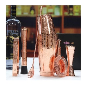 Collection de fabrication artisanale en cuivre pour la préparation de boissons, pour des célébrations mémorables et des divertissements élégants pour les invités - Product Image 3