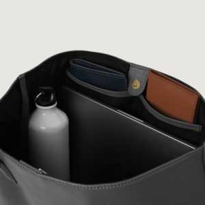 Bolso de mano de cuero para mujer, bolso de hombro clásico con diseño espacioso y aspecto elegante para uso diario en la oficina - Product Image 6