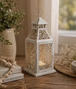 Farol de hierro de estilo colonial clásico con cubierta de vidrio y soporte para velas para fiestas nocturnas al aire libre o interiores rústicos - Product Image 5
