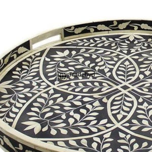 Bandeja Moderna con Incrustaciones de Hueso, Bandeja Decorativa Hecha a Mano, Adorno Premium para Mesa de Comedor, por Tradebyd - Product Image 5