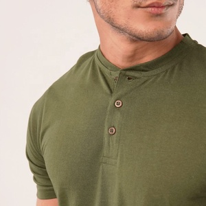 T-shirt Henley ajusté pour homme, 220 g/m², manches courtes, vert olive, 100 % coton, tricoté, respirant, décontracté, idéal pour la gym - Product Image 3