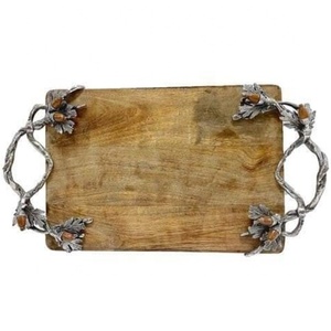 Bandeja de Servir de Madera Rústica Clásica Hecha a Mano con Detalles Artesanales y Tono Cálido para Regalos, Servicio en el Hogar y Ocasiones Especiales - Product Image 1