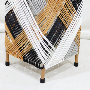 Nouvelle lanterne carrée en plastique tressé, décoration d'intérieur, lumière de jardin portable, porte-bougie - Product Image 3