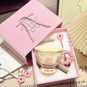 High-end ceramic coffee cup perfect for cafes and boutique businesses <b>cute</b> ceramic <b>mug</b> with a stylish design - Product Image 3
