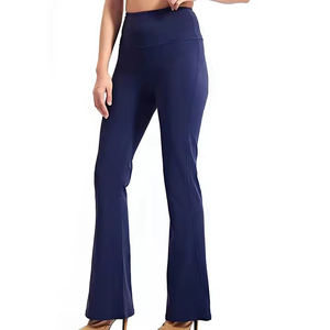 Pantalons évasés de qualité supérieure conçus pour une utilisation quotidienne durable, disponibles en différentes tailles pour femmes. - Product Image 3