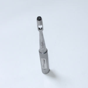 Instrumento Quirúrgico Ortopédico, Fresa Manual Hueca de 4 mm con Certificación CE para Extracción de Tornillos Óseos - Product Image 5