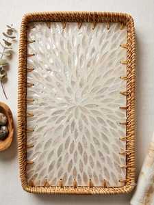 Plateau carré en rotin - Plateaux décoratifs et de service en bois - Petites, moyennes et grandes tailles - Options naturelles et colorées - Product Image 5