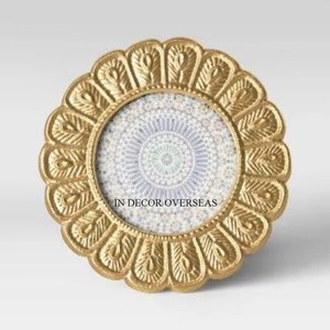 High In Demand <b>Round</b> Mirror <b>Frame</b> With Peacock Feather Design Antique Silver Finish Decorative Wall Art For Home Interior - Product Image 3