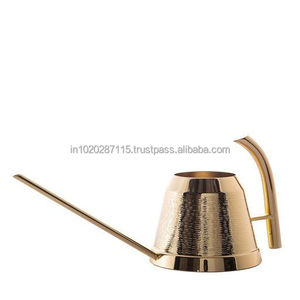 Grand arrosoir galvanisé avec construction durable et bec mince pour un arrosage précis des plantes suspendues et un décor de plantes d'intérieur - Product Image 2