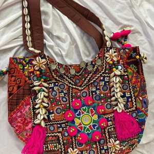Bolso de Mano Estilo Banjara de Diseñador, Bordado a Mano, Estilo Boho para Mujer, Precio al por Mayor - Product Image 4