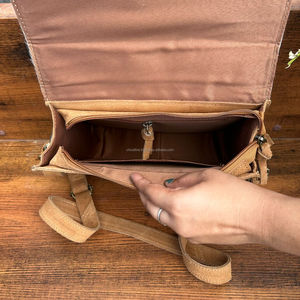 Bolso bandolera de cuero de gamuza con grabado láser de piel de vaca de diseñador de moda de alta calidad para mujer 2024 - Product Image 6