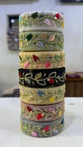 Dentelle africaine nigériane en tissu brodé à motif floral, écologique, avec de grosses paillettes, pour mariage traditionnel - Product Image 3