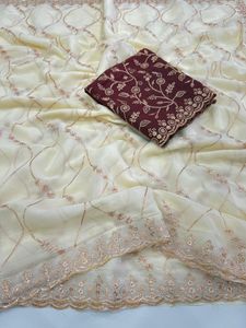 AARA Fashion Elegant Cream Silk <b>Saree</b> <b>Maroon</b> Blouse Traditional Wedding Wear Women India Pakistan Style Floor-Length Regular Fit - Product Image 2