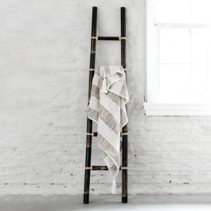 Stylish Decorative Straight Bamboo <b>Ladders</b> Cheapest Price Durable Bathtub Accessories Towel Rack <b>Ladder</b> - Product Image 4