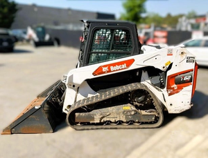 Cargadora de orugas compacta T62 2022 con cabina cerrada, máquina de construcción de alto rendimiento - Product Image 3