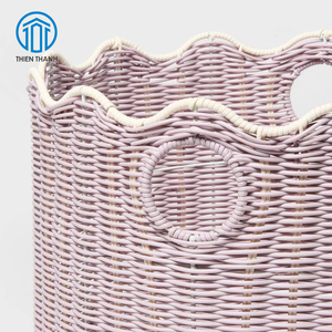 New Arrival High Quality Scalloped Poly Rattan <b>Large</b> Decorative <b>Storage</b> <b>Basket</b> Handmade Elegant Wicker <b>Basket</b> Home Decor - Product Image 2