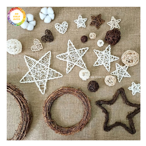 Decoraciones Navideñas de Mimbre Natural, Estrellas de Ratán Hechas a Mano, Corazones de Ratán Coloridos, Artículos Navideños, Exportador de Vietnam - Product Image 5