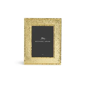 Antique brass <b>metal</b> <b>photo</b> <b>frame</b> that adds emotional warmth and classical beauty to your vintage-inspired interior decor - Product Image 3