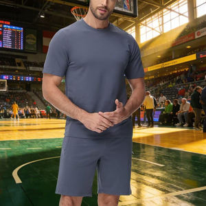 Ensemble de vêtements de sport d'été pour hommes, short et t-shirt personnalisés, polyester et coton, survêtement respirant, couleur personnalisable, survêtement OEM - Product Image 6