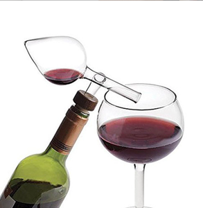 Glasses Decanter and Aerator - Product Image 1