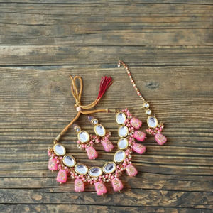 Indo Western Kundan <b>Choker</b> <b>Necklace</b> Set With <b>Gold</b> Plating Artificial Jewellery Wholesalers in India - Product Image 1