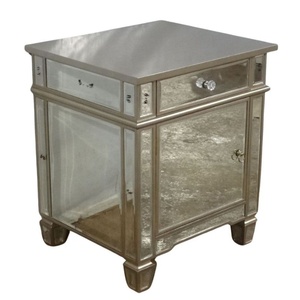 Table De Chevet Miroir Vénitien 3 Tiroirs Avec Poignée Cristal - FCH 30x30x60cm