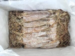 Calamar séché naturellement au soleil du Vietnam – Produit de la mer séché en gros pour la restauration, le service alimentaire et le marché de détail - Product Image 5
