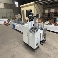 Machine de lamination de lamelles WPC de haute précision, machine de lamination à chaud à colle chaude pour l'enveloppement du bois, haute efficacité, contrôlée par PLC, facile à utiliser
