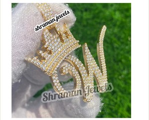 Colgante de Oro Sólido de 14K con Letra Inicial Minimalista y Corona, Estilo Hip Hop, con Diamantes Cultivados en Laboratorio, de Moda - Product Image 3