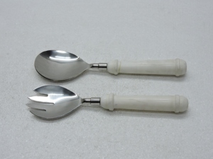 Ustensiles à salade en acier inoxydable avec manche en résine, accessoire raffiné pour le service alimentaire destiné aux restaurants haut de gamme et aux marques hôtelières. - Product Image 5